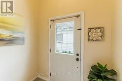 FOYER - 