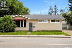 3325 29th AVENUE  Regina, SK S4S 2P1