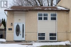 191 CASTLEFRANK ROAD Ottawa, ON K2L 1T4