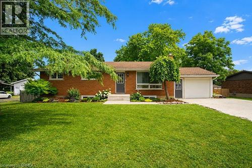 41 PINEHILL Drive  Brantford, ON N3T 0L1