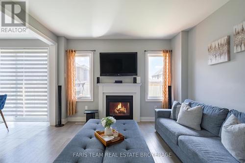 236 Eighth Avenue, New Tecumseth, ON 