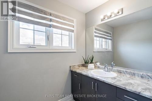 236 Eighth Avenue, New Tecumseth, ON 