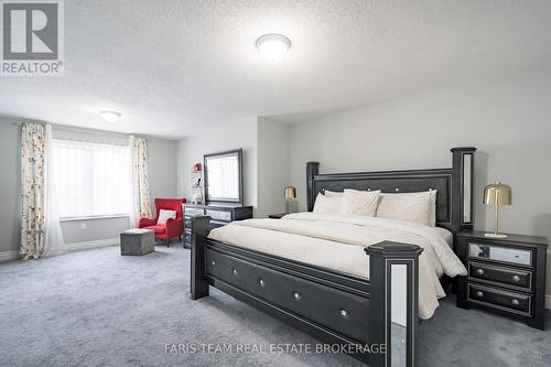 236 Eighth Avenue, New Tecumseth, ON 