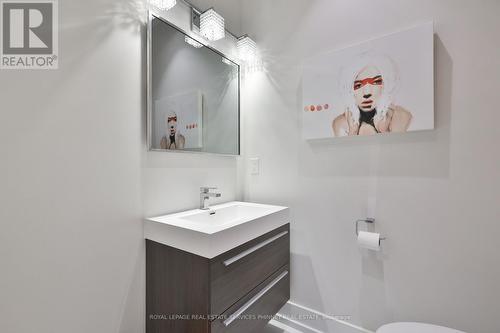 647 Montbeck Crescent, Mississauga, ON 
