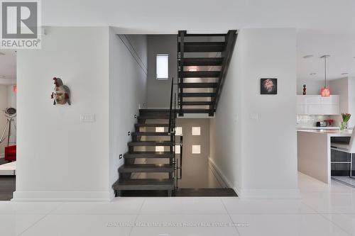 647 Montbeck Crescent, Mississauga, ON 