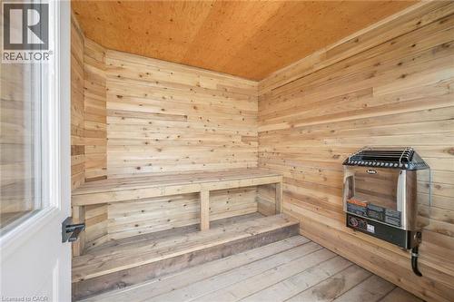 614 Sixth Road E, Mapleton, ON 