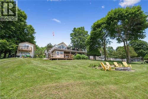 614 Sixth Road E, Mapleton, ON 