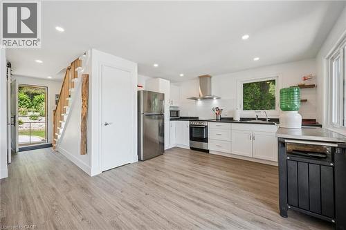 614 Sixth Road E, Mapleton, ON 