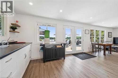 614 Sixth Road E, Mapleton, ON 