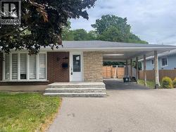 154 APPALACHIAN Crescent  Kitchener, ON N2E 1A4