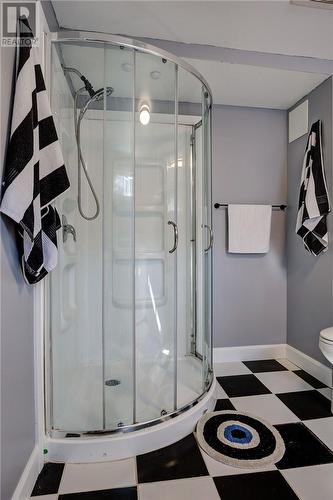 64 Desjardins, Garson, ON - Indoor Photo Showing Bathroom