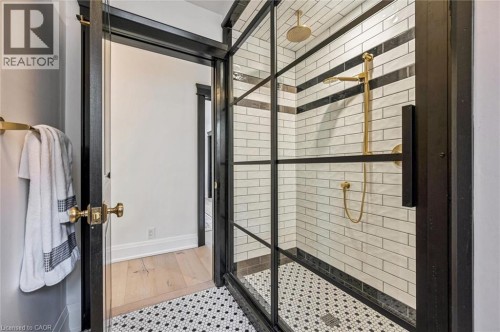 87 University Avenue W, Guelph, ON 