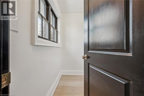 87 University Avenue W, Guelph, ON 