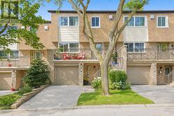 5 - 2120 MARINE DRIVE  Oakville (Br Bronte), ON L6L 1B7