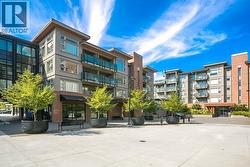 301 1673 LLOYD AVENUE  North Vancouver, BC V7P 0A9
