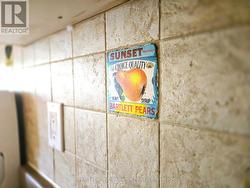 Backsplash detail - 
