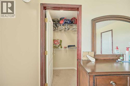 117 Douglas Ridge Circle Se, Calgary, AB 