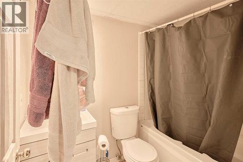 117 Douglas Ridge Circle Se, Calgary, AB 
