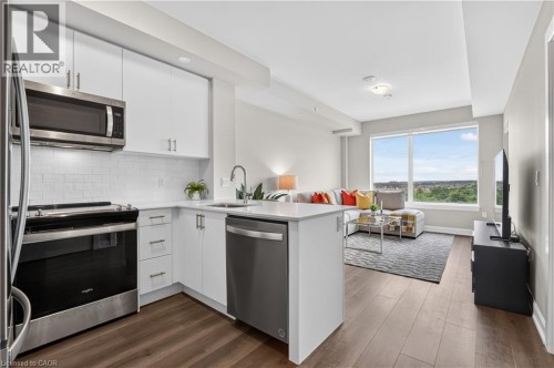 3200 William Coltson Avenue Unit# 622, Oakville, ON - Indoor Photo Showing Kitchen With Stainless Steel Kitchen With Upgraded Kitchen