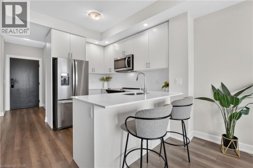 3200 William Coltson Avenue Unit# 622, Oakville, ON - Indoor Photo Showing Kitchen With Stainless Steel Kitchen With Upgraded Kitchen
