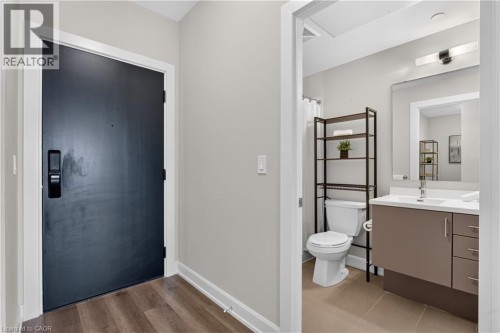 3200 William Coltson Avenue Unit# 622, Oakville, ON - Indoor Photo Showing Bathroom