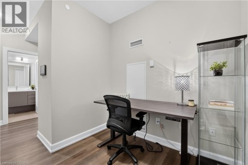 3200 William Coltson Avenue Unit# 622, Oakville, ON - Indoor Photo Showing Other Room