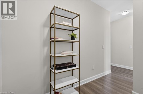 3200 William Coltson Avenue Unit# 622, Oakville, ON - Indoor Photo Showing Other Room
