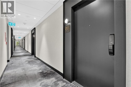 3200 William Coltson Avenue Unit# 622, Oakville, ON - Indoor Photo Showing Other Room