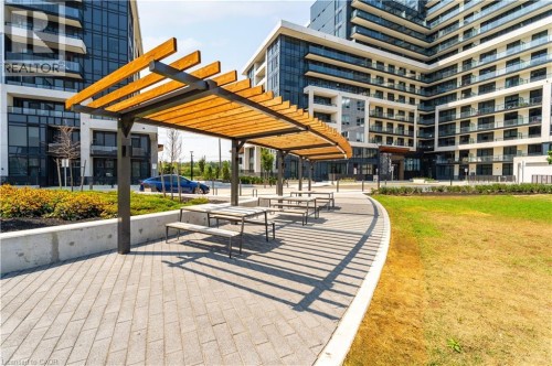 3200 William Coltson Avenue Unit# 622, Oakville, ON - Outdoor