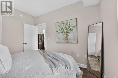 622 - 3200 William Coltson Avenue, Oakville, ON - Indoor Photo Showing Bedroom