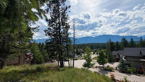 61 Sandstone Circle, Invermere, BC 