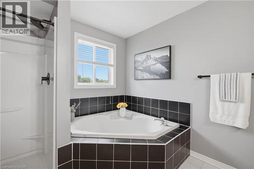 122 Delavan Drive, Cambridge, ON 