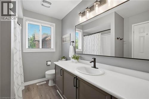 122 Delavan Drive, Cambridge, ON 