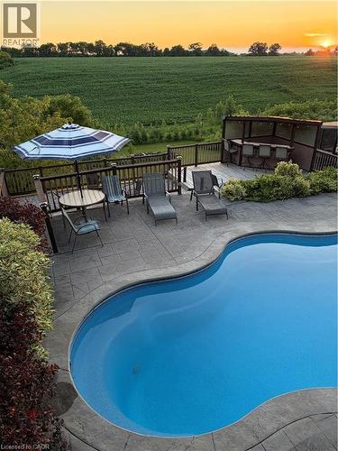122 Delavan Drive, Cambridge, ON 