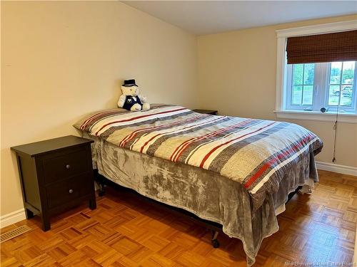 191 Renfrew, Dalhousie, NB 