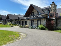 2240  - 8 Ch. du Parc  Orford, QC J1X 7A2