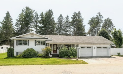 2090 Av. du Capitaine-Veilleux  Shawinigan, QC G9P 1A4