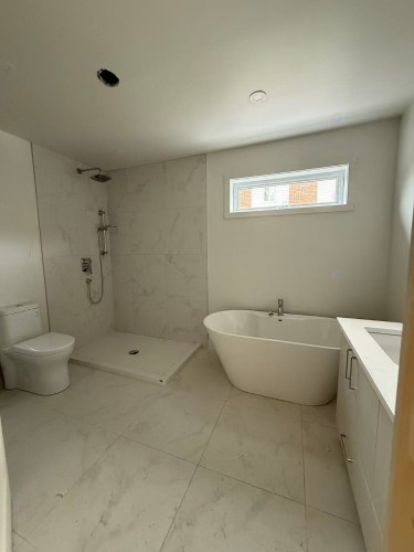 Salle de bains - 6058 Av. Auteuil, Brossard, QC 