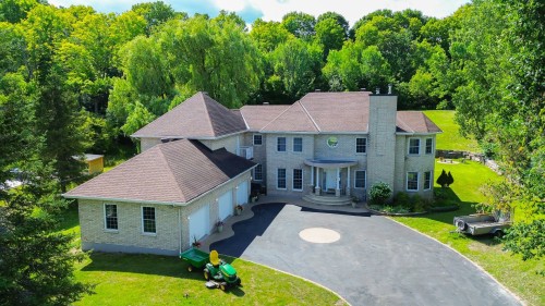 Front of Structure - 50 Ch. Loretta, Chelsea, QC 