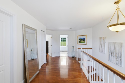 Passageway - 50 Ch. Loretta, Chelsea, QC 