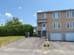 1078 1re Allée  Drummondville, QC J2A 2H8