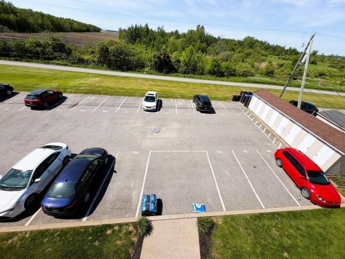 Parking - 101-819 Boul. Le Bourg-Neuf, Repentigny (Le Gardeur), QC - Outdoor