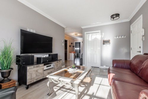 Living Room - 101-819 Boul. Le Bourg-Neuf, Repentigny (Le Gardeur), QC - Indoor Photo Showing Living Room