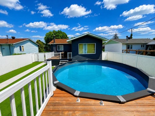 Piscine - 117 Rue Hébert, Châteauguay, QC - Outdoor With Above Ground Pool