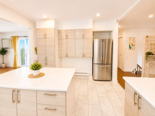 Cuisine - 117 Rue Hébert, Châteauguay, QC - Indoor Photo Showing Kitchen