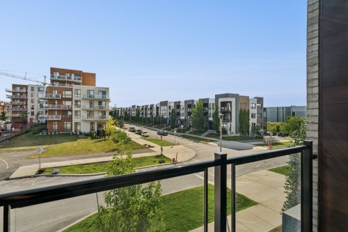 344 Rue d'Émeraude , Candiac, QC J5R 0S1 3