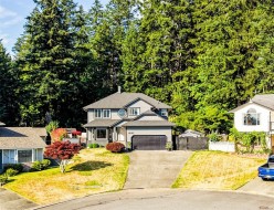 1805 Braeburn Pl Duncan, BC V9L 5M5