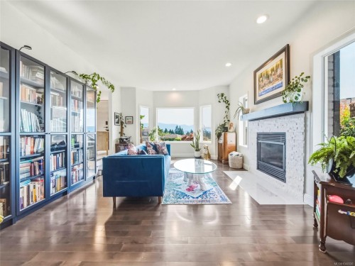 1805 Braeburn Pl, Duncan, BC 