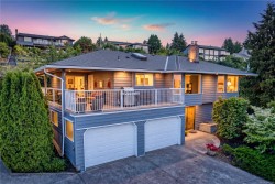 8109 Northwind Dr Lantzville, BC V0R 2H0
