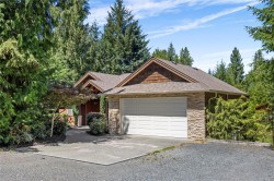 1755 Galvin Pl Qualicum Beach, BC V9K 2V3